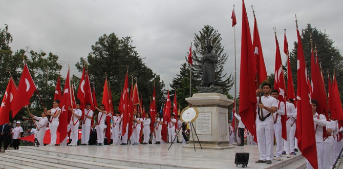 Çorum’da 19 Mayıs’a Coşkulu Kutlama