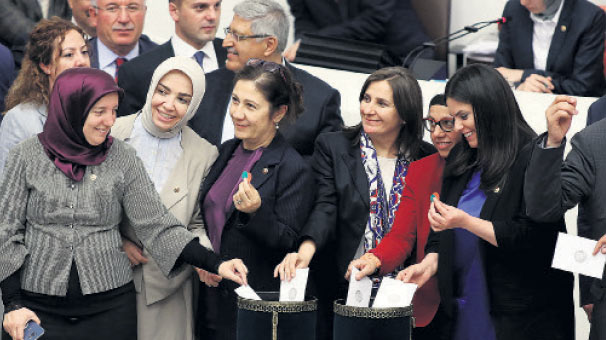 Ceritoğlu, Kabul Oyunu Açıktan Kullandı