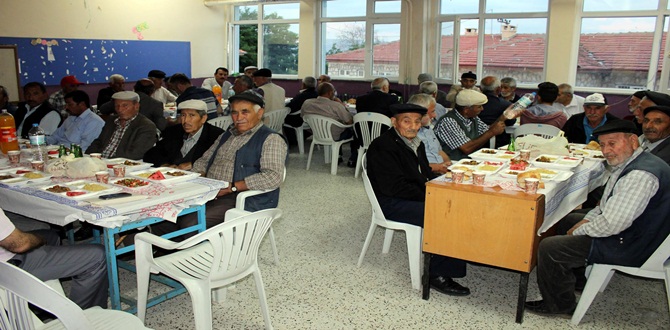 Evci’de Geleneksel İftar Yemeği