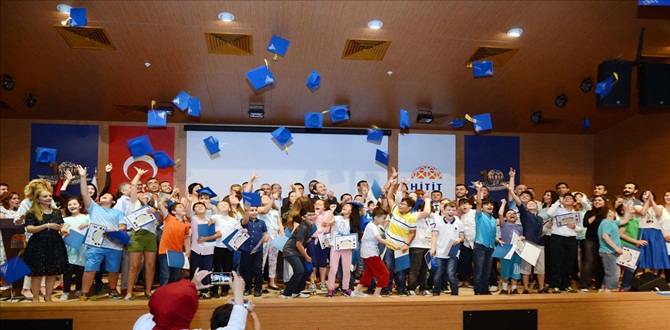 HİTÜ Çocuk Üniversitesi Mezuniyetini Verdi