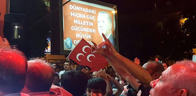 Dün Gece Demokrasi Nöbetinde Neler Oldu?