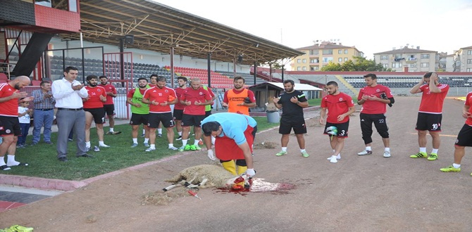 Belediyespor İçin Kurban Kesildi