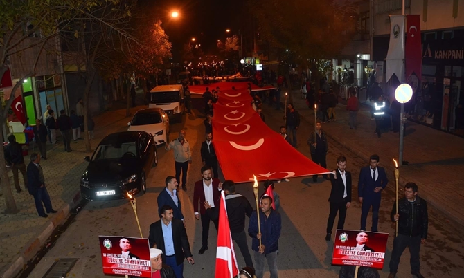 Sungurlu’da Cumhuriyet Yürüyüşü