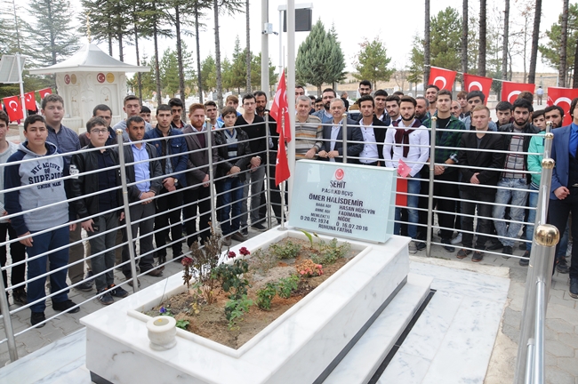 Belediye, Gençleri Ömer Halisdemir’le Buluşturdu