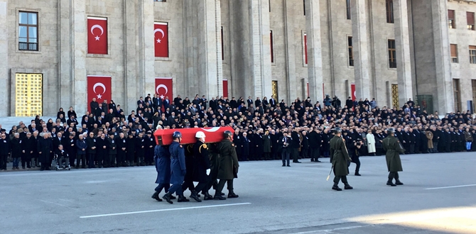 Uslu, Sezgin’in Cenaze Törenine Katıldı