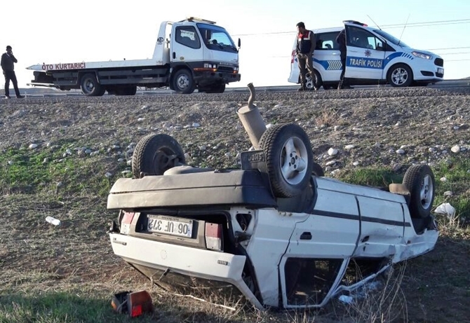 Takla Atan Otomobilden Yaralı Çıktı