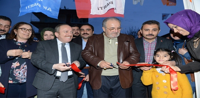 Miting Havasında Seçim Bürosu Açılışı