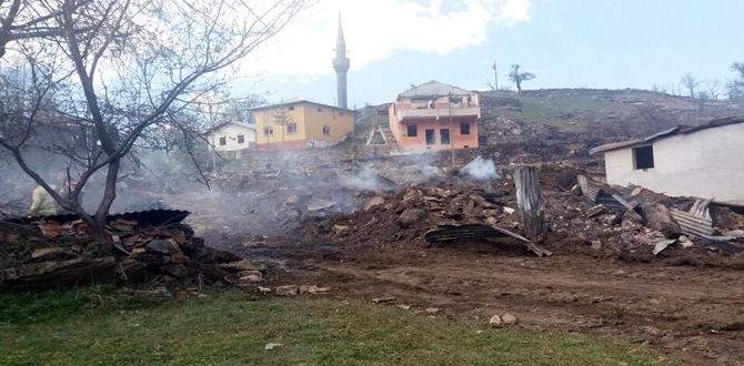 Bu Yangın Çok Korkuttu