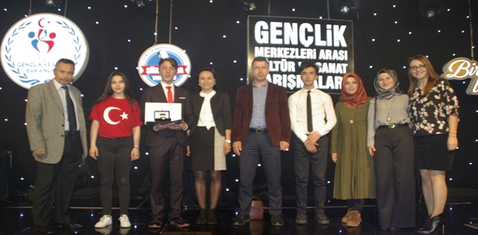 Mahmut Atalay Gençlik Merkezi  Başarıya Doymuyor