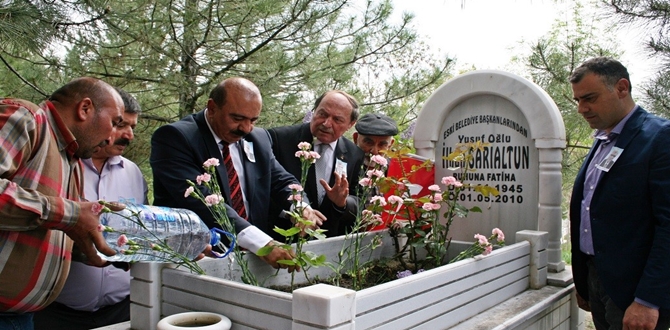 Belediye Başkanı İlhan Sarıaltun İçin Anma Töreni