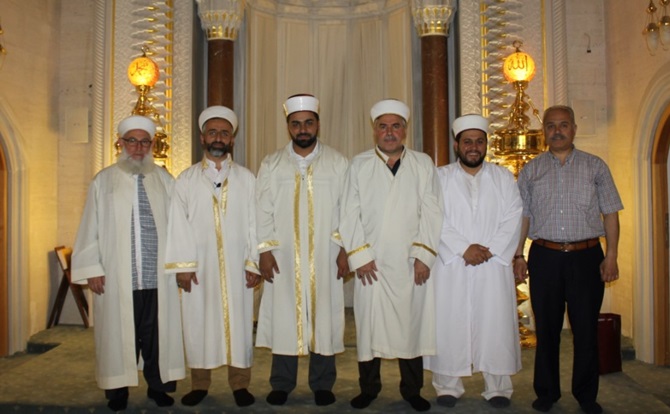 Akşemseddin Camii’nde Enderun Teravih Coşkusu