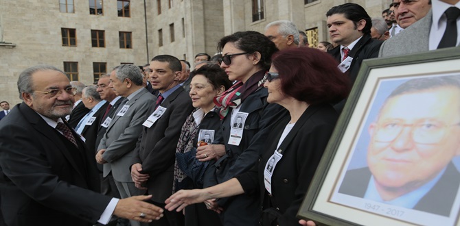 Uslu, Cenaze Törenine Katıldı