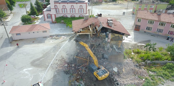 Devane Yolunda Işık Göründü