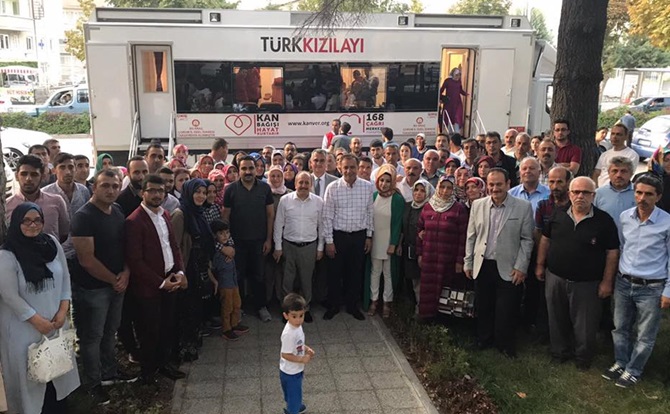 AK Parti Merkez İlçe Kan Bağışı Yaptı