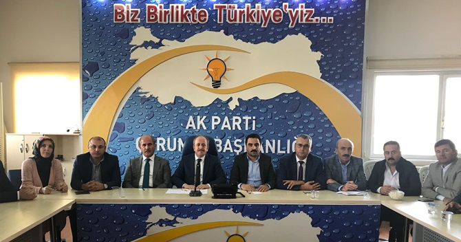 AK Parti Başbakan İçin Toplandı