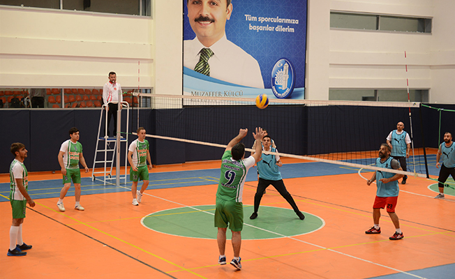 Voleybol Turnuvaları Başladı