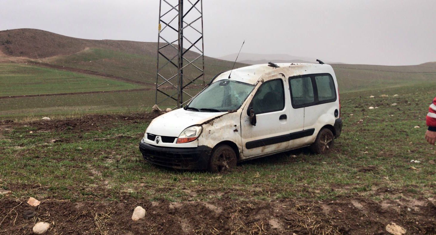 Hafif Ticari Araç Takla Attı