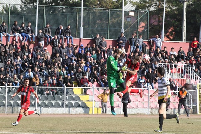 Belediyespor Saç Baş Yoldurdu