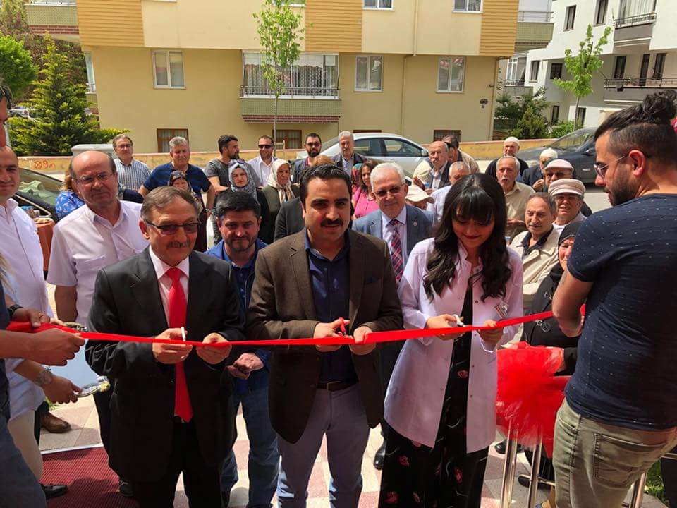Akbulut Eczanesi Hizmete Girdi