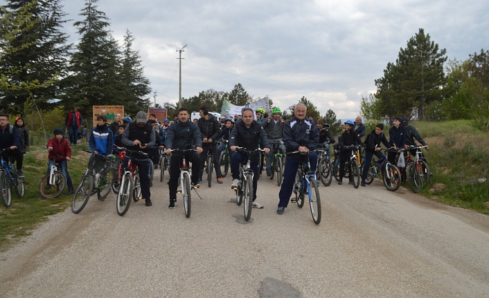 Pedallar Bahar İçin Çevrildi