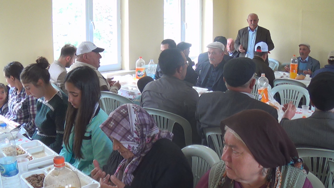 Sorkoğlanlılar Yağmur Duasına Çıktı