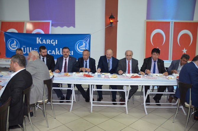 Kargı Ülkü Ocakları’ndan İftar Yemeği