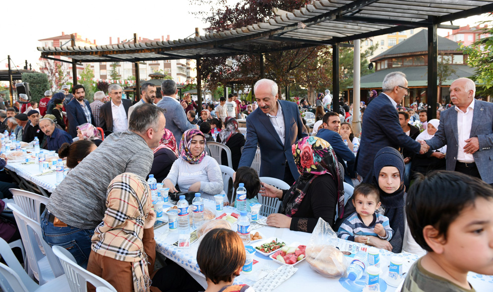 Gülabibey’de İftar Sevinci