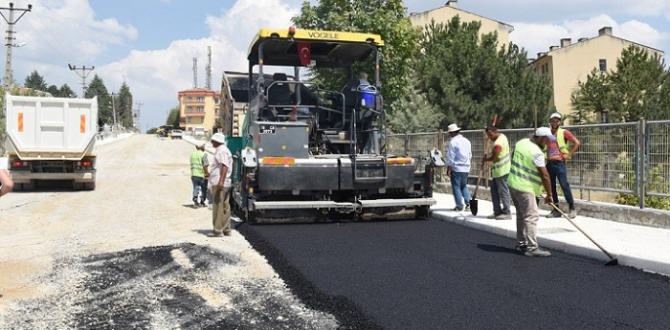 Çamlık Caddesi’ne Yeni Asfalt