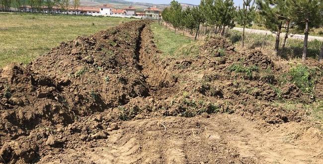 Köylerde Sulama Kanalı Temizlendi