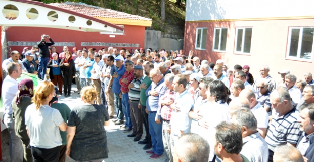 Emine Bektaş Son Yolculuğuna Uğurlandı