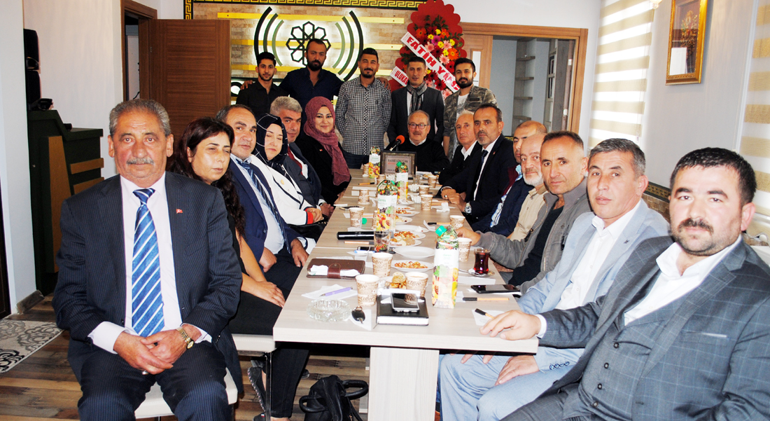 Muhtar Adayları Süper Net’e Konuk Oldu