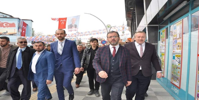 Bakan Kasapoğlu Sungurlu’da Esnafları Gezdi