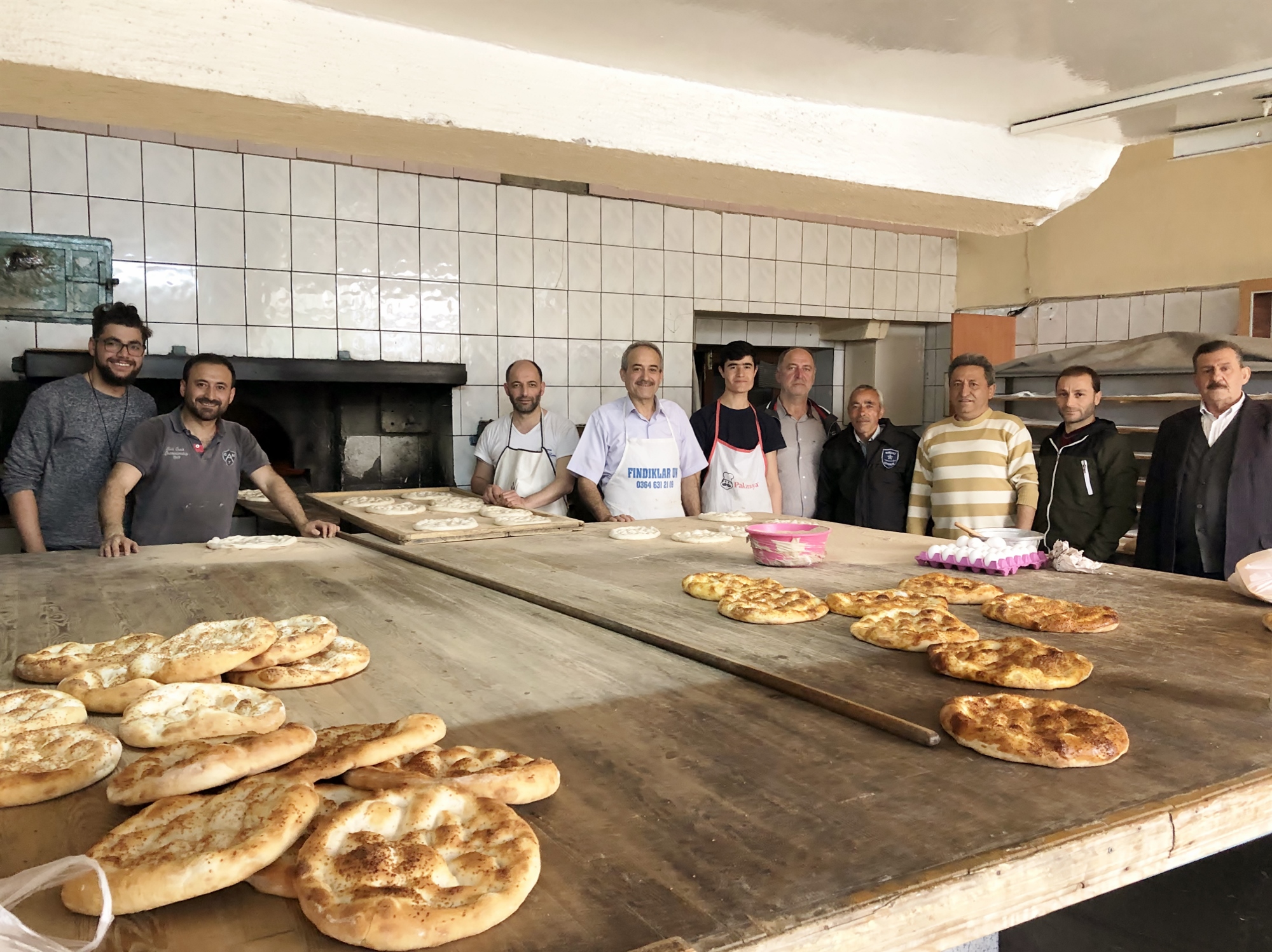 Meşhur Ramazan Pidesi Sofralarda