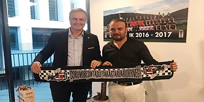 Beşiktaş Başkanı İstifa Etti