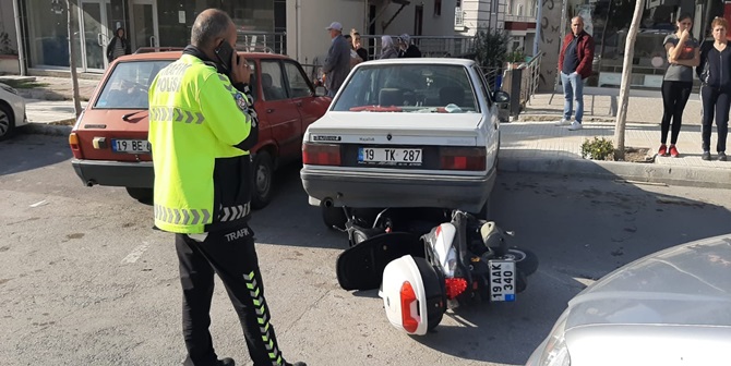 Ticari Araçla Motosiklet Çarpıştı: 1 Yaralı