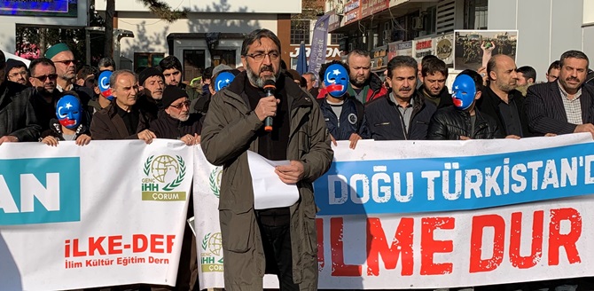 Çin Zulmünü Protesto Ettiler