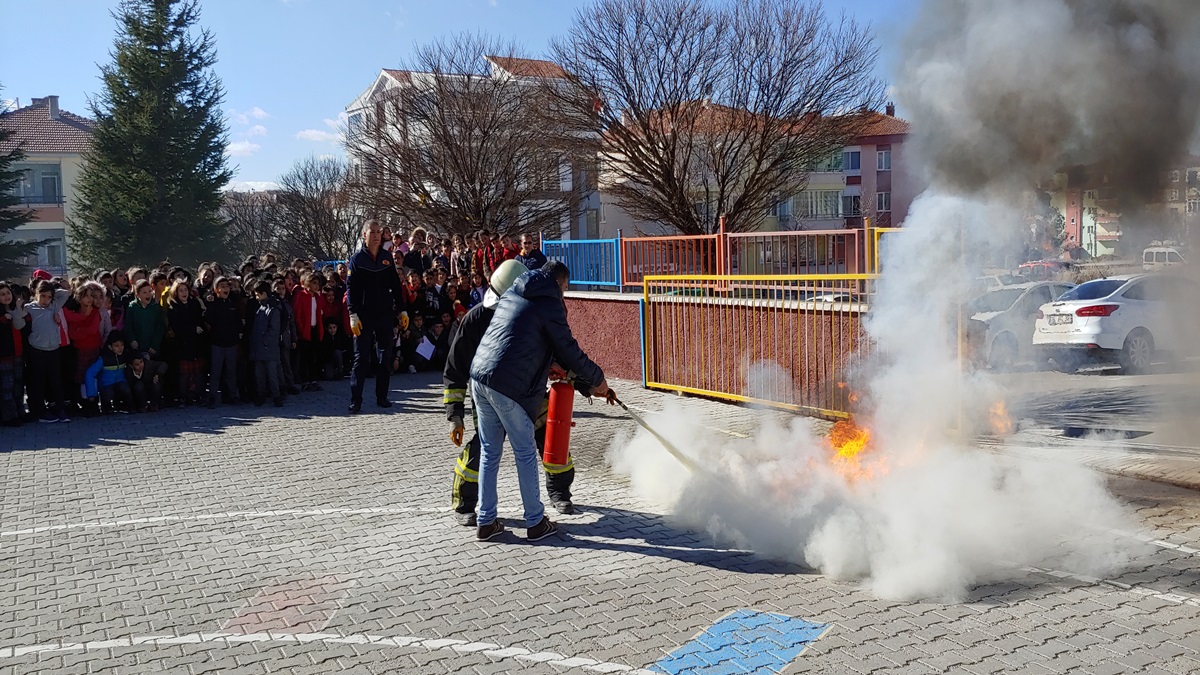 İsmail Kakaç İlkokulu’nda Gerçeğini Aratmayan Tatbikat