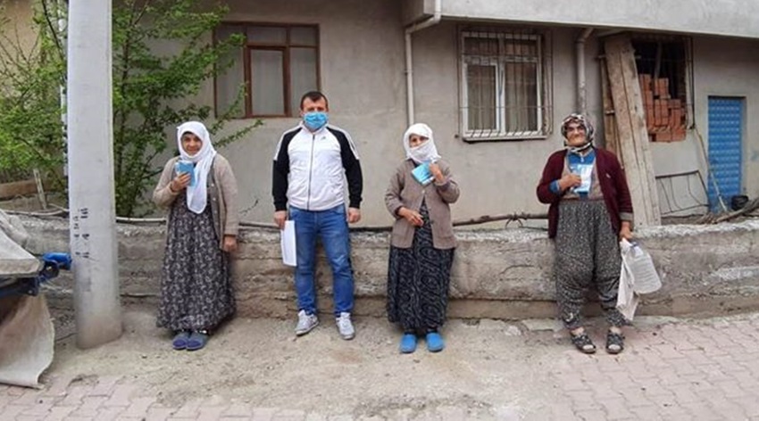 Ortaköy Belediyesi Maske ve Kolonya Dağıttı