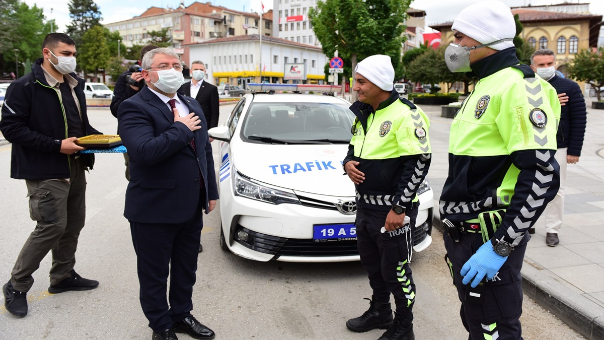 Aşgın, Çalışan Personeliyle Bayramlaştı