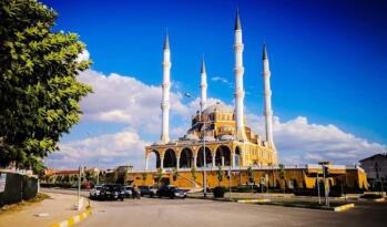 Akşemseddin Cami İbadete Kapatıldı