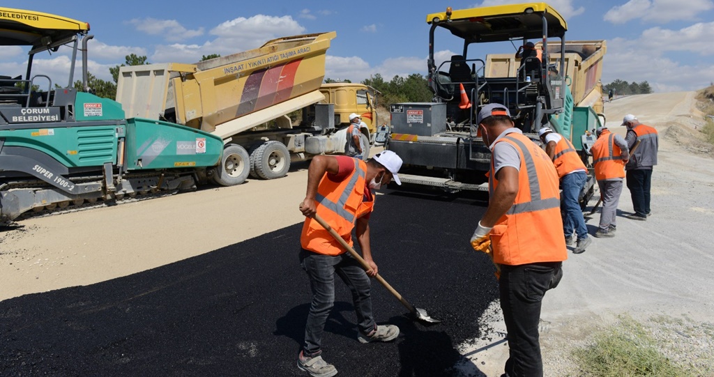 Çamlık Caddesi Asfaltlandı