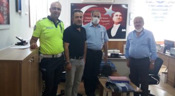 Kendisine Ceza Yazan Polise Teşekkür Etti