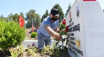 Belediye, Babalar Gününde Şehitleri Unutmadı