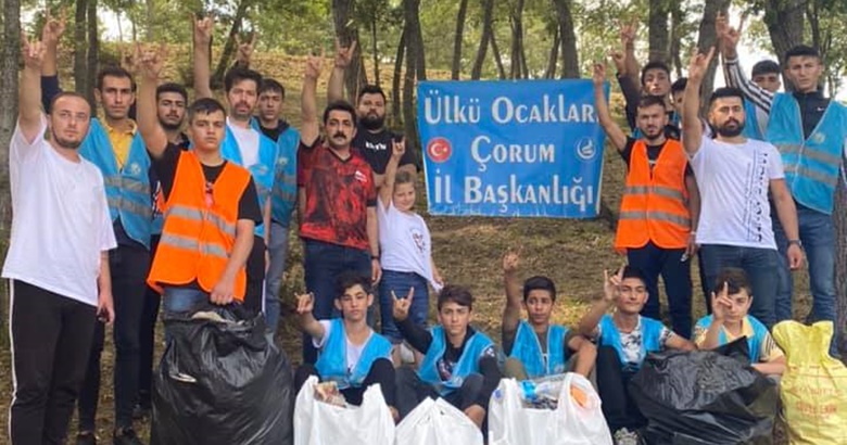 “Ateş Savaşçı”  Ülkücüler Ormanlık Alanları Temizledi