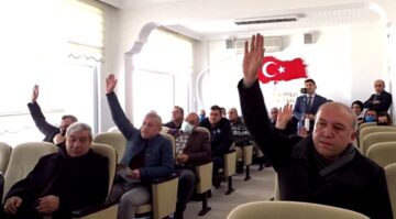 Belediye Meclis Üyeleri Köstek Olmaya Devam Ediyor