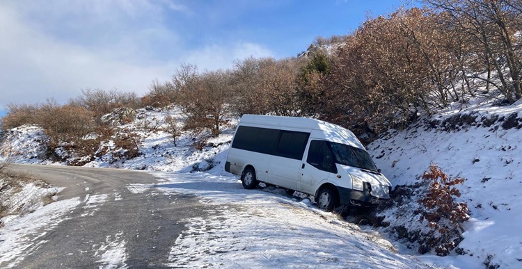 Buzlanma Kaza Getirdi : 1 Yaralı