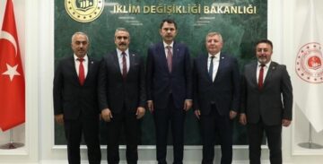 Belediye Başkanları Bakan Kurum’dan İlçeleri İçin Destek İstedi