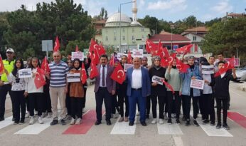 Bayat’ta “Yayalara Öncelik Duruşu, Hayata Saygı Duruşu”