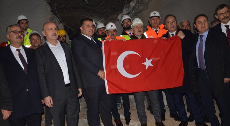 Kırkdilim Tünellerinde Son Işık Göründü