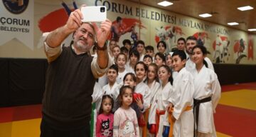 Başkan Aşgın’dan Güreş ve Karate Takımına Ziyaret